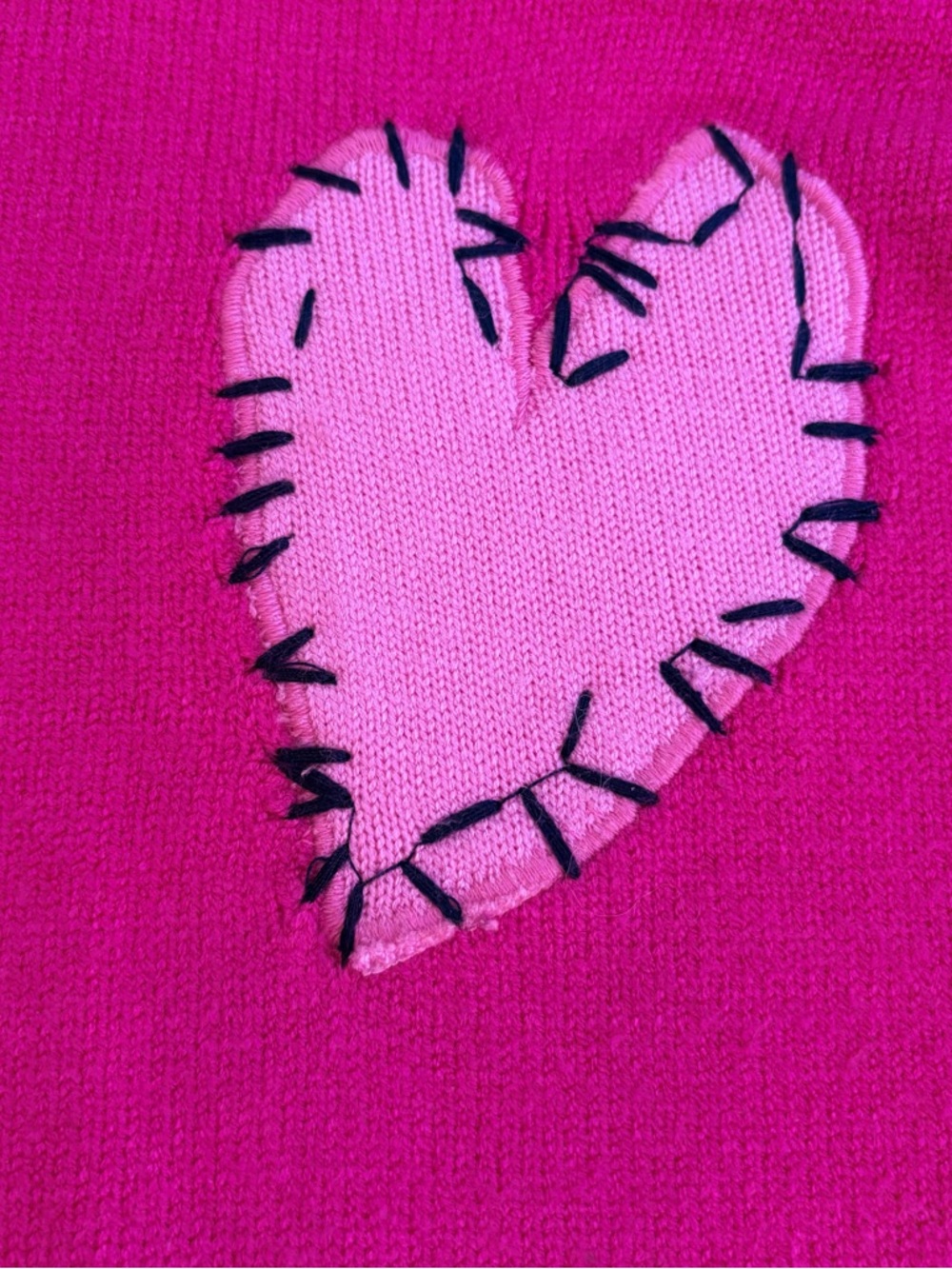 Aqua x Kerri Rosenthal Collab Hot Pink Crewneck Sweater with Heart Patch Sz XL - Picture 4 of 9